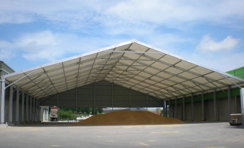 Canopy for storing bulk grain